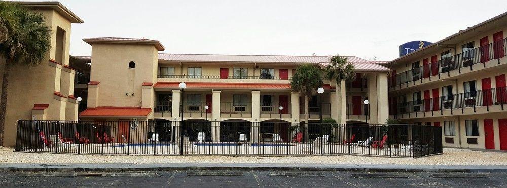 Tricove Inn & Suites Jacksonville Exterior foto